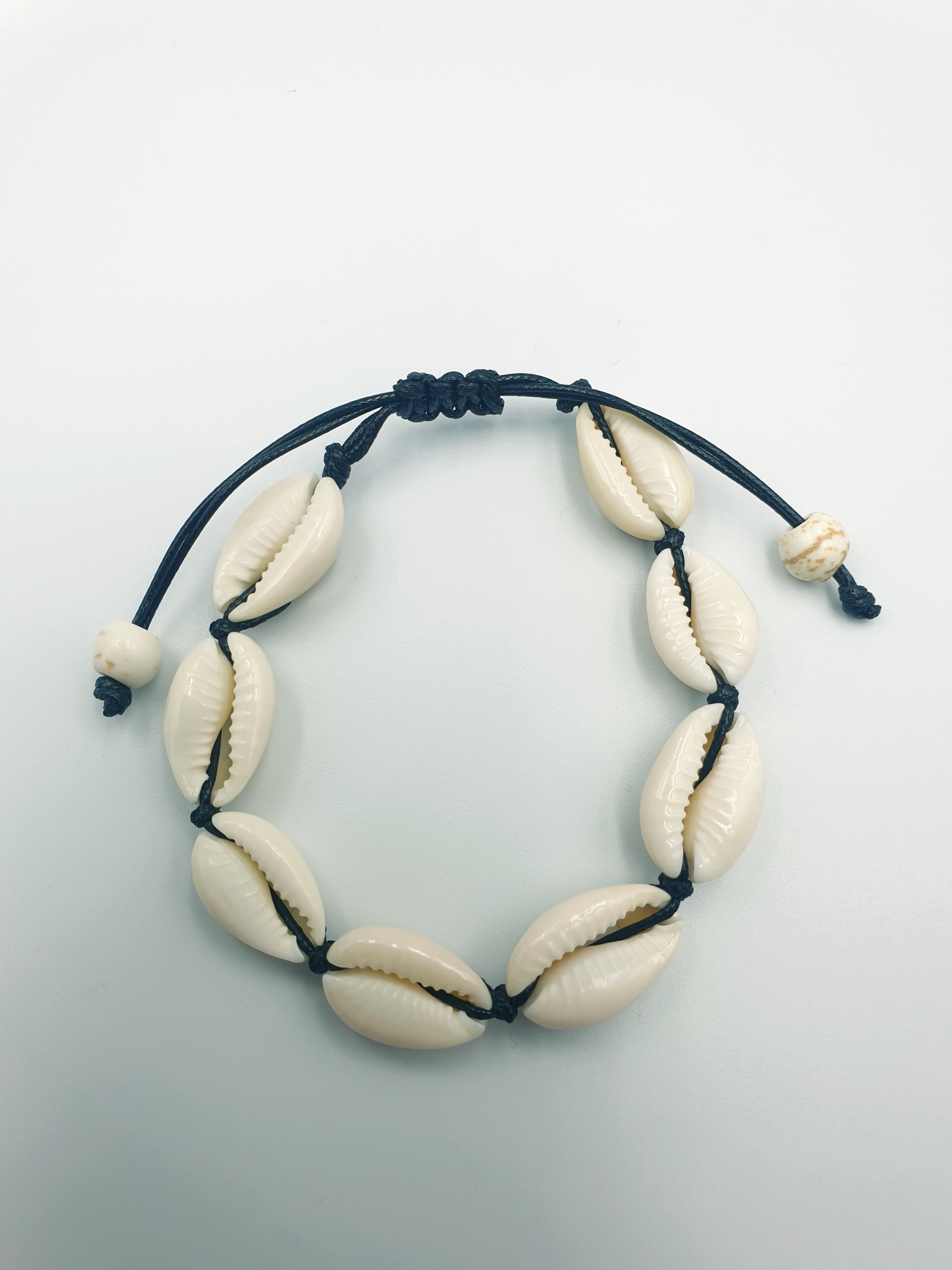 Tulum Cowrie Shell Bracelet | Sequin